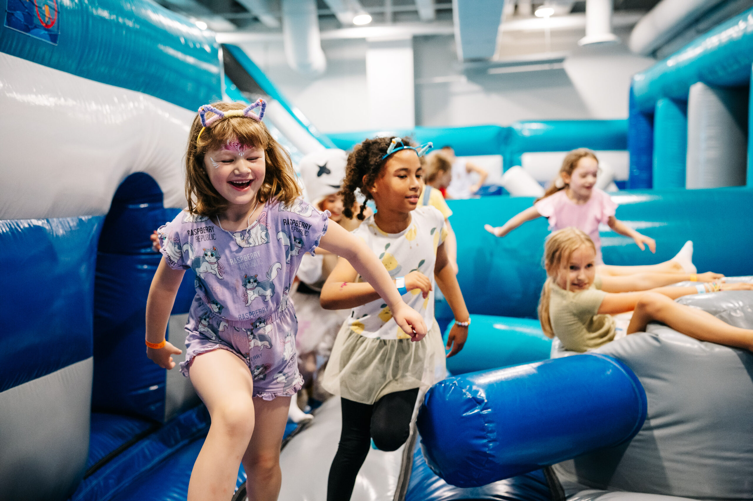 Kindergeburtstag bei Adventica mit privaten Räumen und fairen Preisen